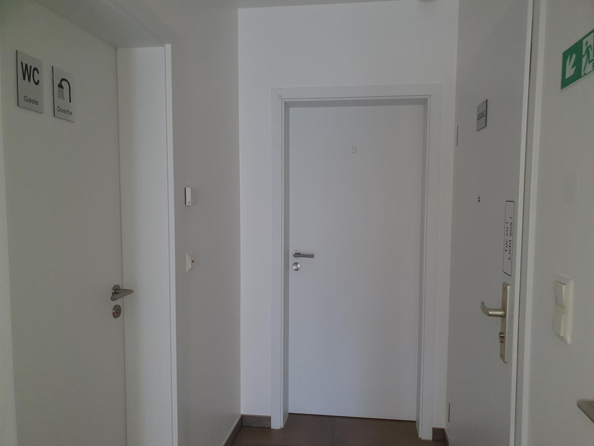 Seelze-Letter Monteurzimmer / Apartment / Messezimmer Ruang foto